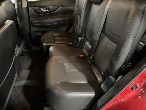 Used 2017 Nissan Rogue SL w/ SL Premium Package image 11