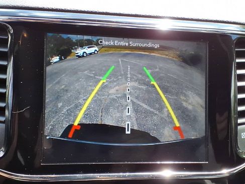 Used 2019 Jeep Grand Cherokee Limited AWD/4WD image 21