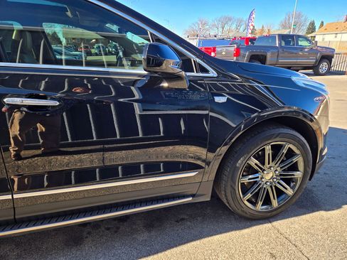 Used 2017 Cadillac XT5 Platinum image 11