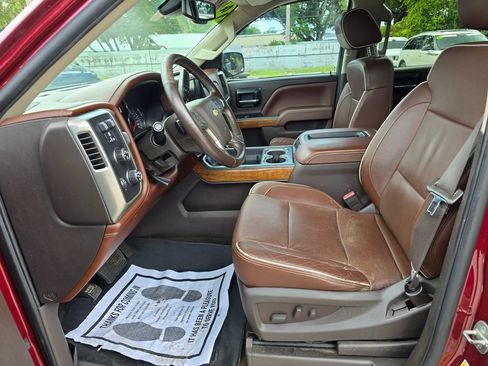 Used 2014 Chevrolet Silverado 1500 High Country w/ High Country Premium Package AWD/4WD image 20