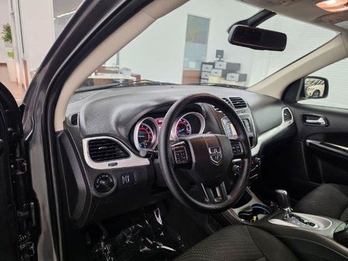 Used 2020 Dodge Journey SE FWD image 12