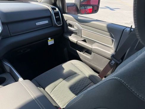 New 2026 RAM 3500 Big Horn AWD/4WD image 34