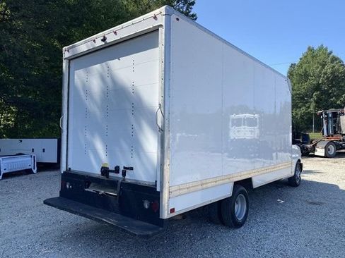 Used 2020 Chevrolet Express 3500 Extended w/ Driver Convenience Package RWD image 10