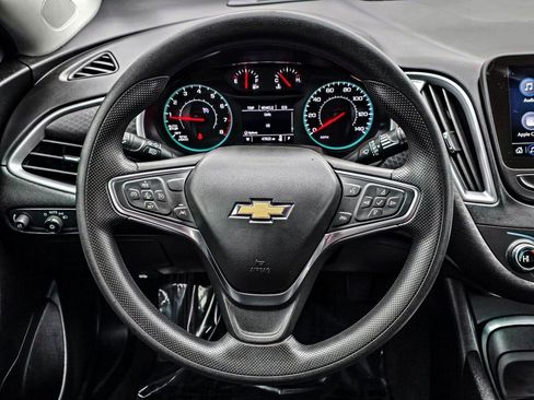 Certified 2025 Chevrolet Malibu LT image 28