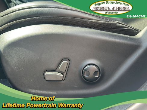 Used 2022 Jeep Cherokee Trailhawk AWD/4WD image 17