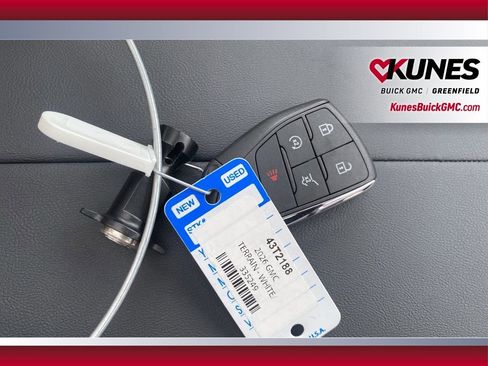 New 2026 GMC Terrain Denali w/ LPO, Floor Liner Package image 40