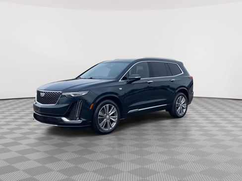 Used 2024 Cadillac XT6 Premium Luxury w/ LPO, Floor Liner Package FWD image 4