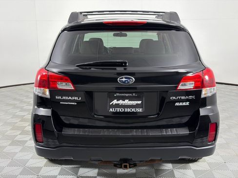 Used 2010 Subaru Outback 2.5i Premium image 6