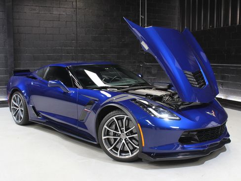 Used 2018 Chevrolet Corvette Grand Sport w/3LT image 77
