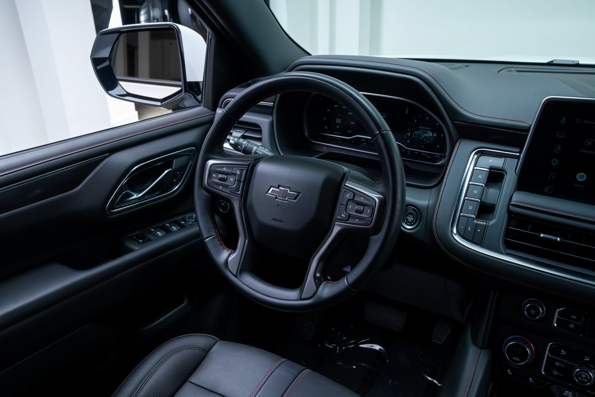 Used 2023 Chevrolet Tahoe RST AWD/4WD image 10