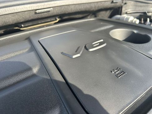 Used 2019 Jeep Grand Cherokee Limited AWD/4WD image 30
