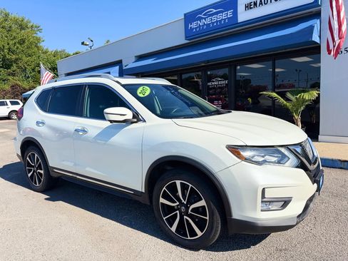 Used 2017 Nissan Rogue SL w/ SL Premium Package AWD/4WD image 9