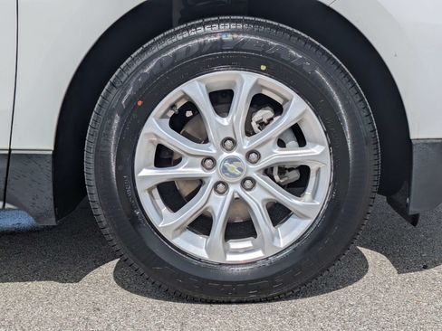 Used 2021 Chevrolet Equinox LT FWD image 11
