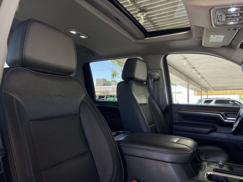 Used 2024 GMC Sierra 2500 Denali w/ Denali Reserve Package AWD/4WD image 28