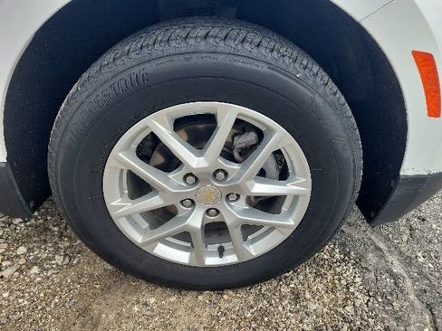 Used 2023 Chevrolet Equinox LT AWD/4WD image 17