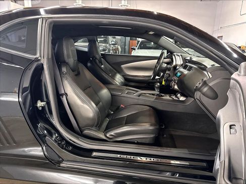 Used 2010 Chevrolet Camaro SS w/ RS Package RWD image 10