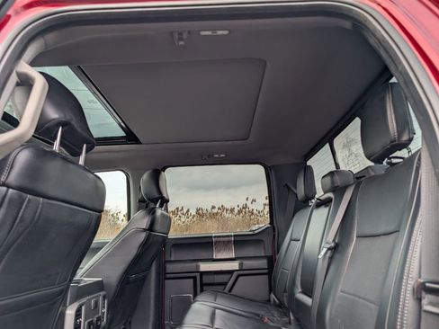 Used 2019 Ford F250 Lariat w/ Lariat Ultimate Package image 9