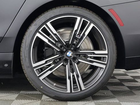 New 2026 BMW 750e xDrive w/ Executive Package image 10