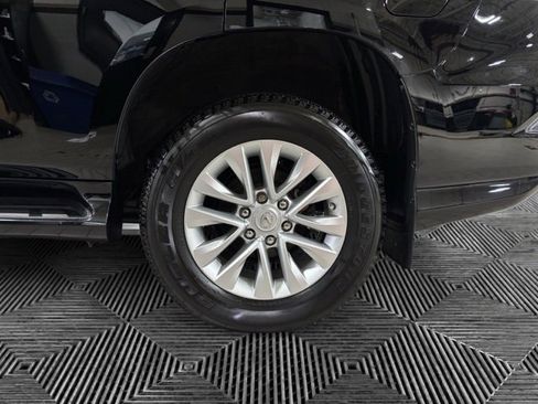 Used 2023 Lexus GX 460 Premium image 32