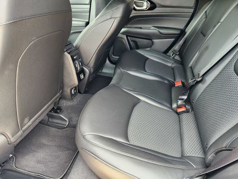 New 2026 Jeep Compass Latitude AWD/4WD image 23
