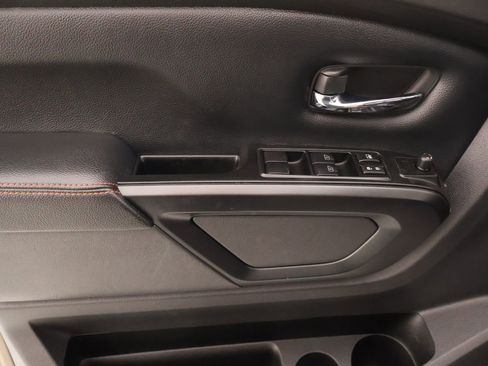 Used 2023 Nissan Titan PRO-4X w/ Pro-4x Convenience Package image 17