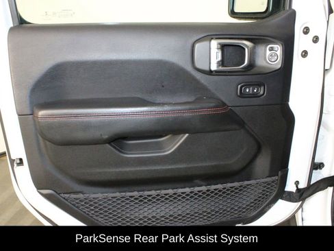 Used 2018 Jeep Wrangler Unlimited Rubicon image 17