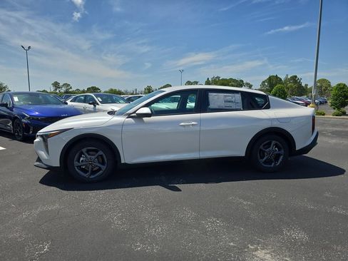 New 2026 Kia K4 FWD image 5