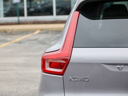Certified 2026 Volvo XC40 B5 Plus AWD/4WD image 34