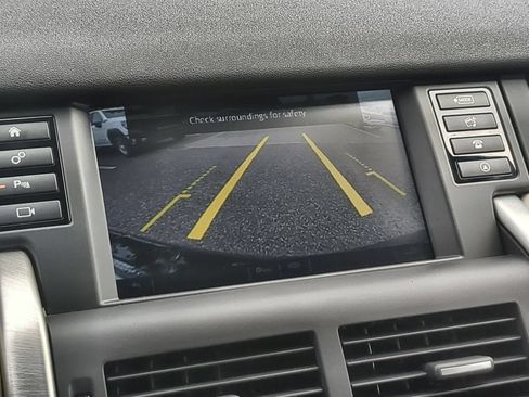 Used 2016 Land Rover Discovery Sport HSE Luxury AWD/4WD image 15