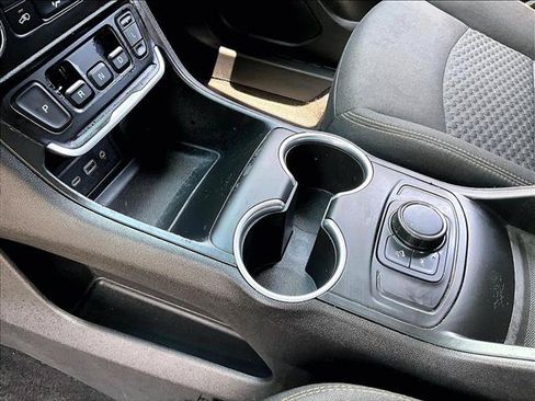 Certified 2020 GMC Terrain SLE FWD image 15