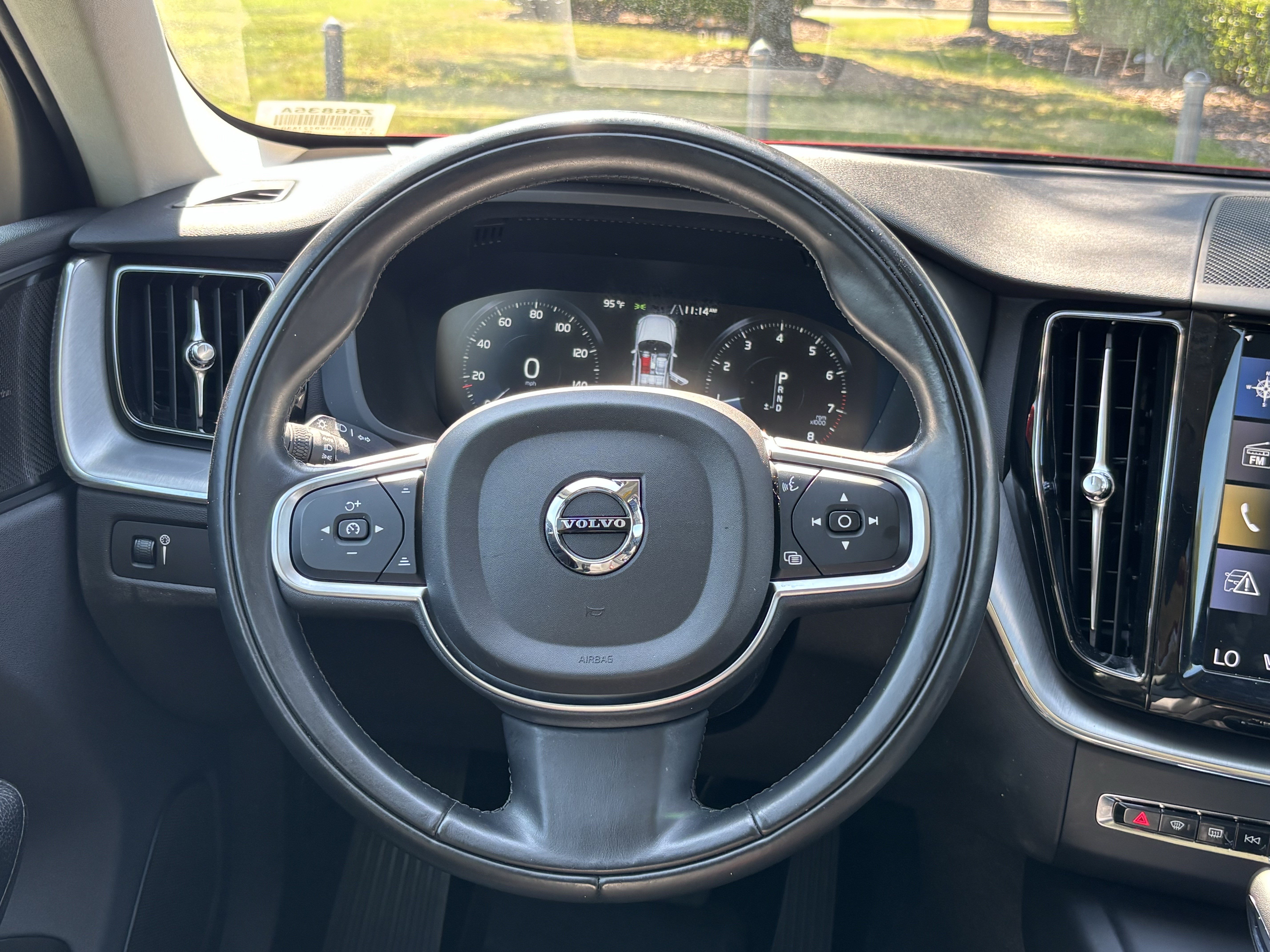Used 2019 Volvo XC60 T5 Momentum w/ Multimedia Package FWD image 20