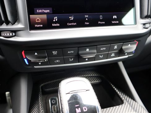 Used 2022 Maserati Levante Modena AWD/4WD image 25