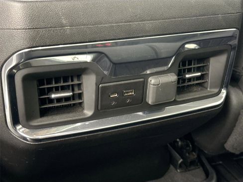 Used 2022 GMC Sierra 1500 Elevation image 34