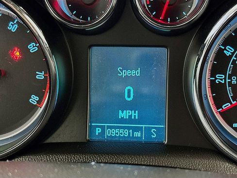 Used 2016 Buick Encore FWD image 13