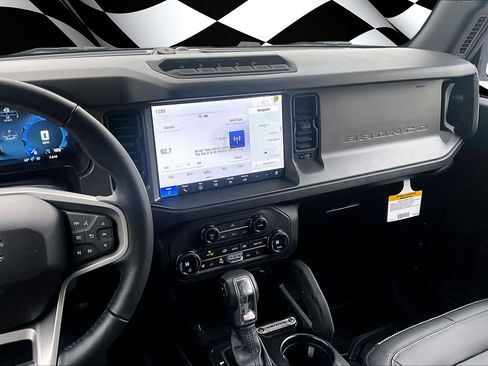 New 2025 Ford Bronco Badlands w/ Sasquatch Package image 7