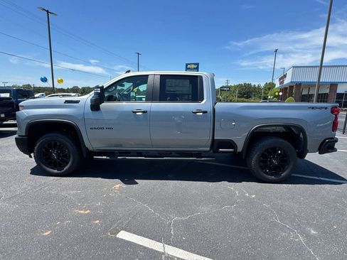 New 2026 Chevrolet Silverado 2500 Custom w/ Custom Value Package AWD/4WD image 9