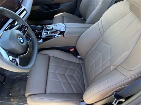 New 2025 BMW 530i image 19