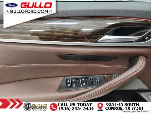 Used 2021 BMW 530e w/ Executive Package image 18