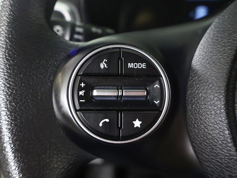 Used 2023 Kia Soul LX image 36