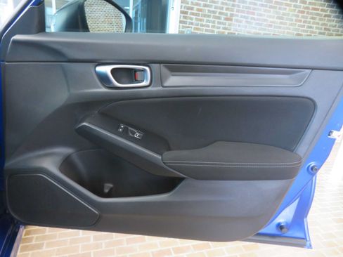 Used 2023 Honda Civic Sport image 23