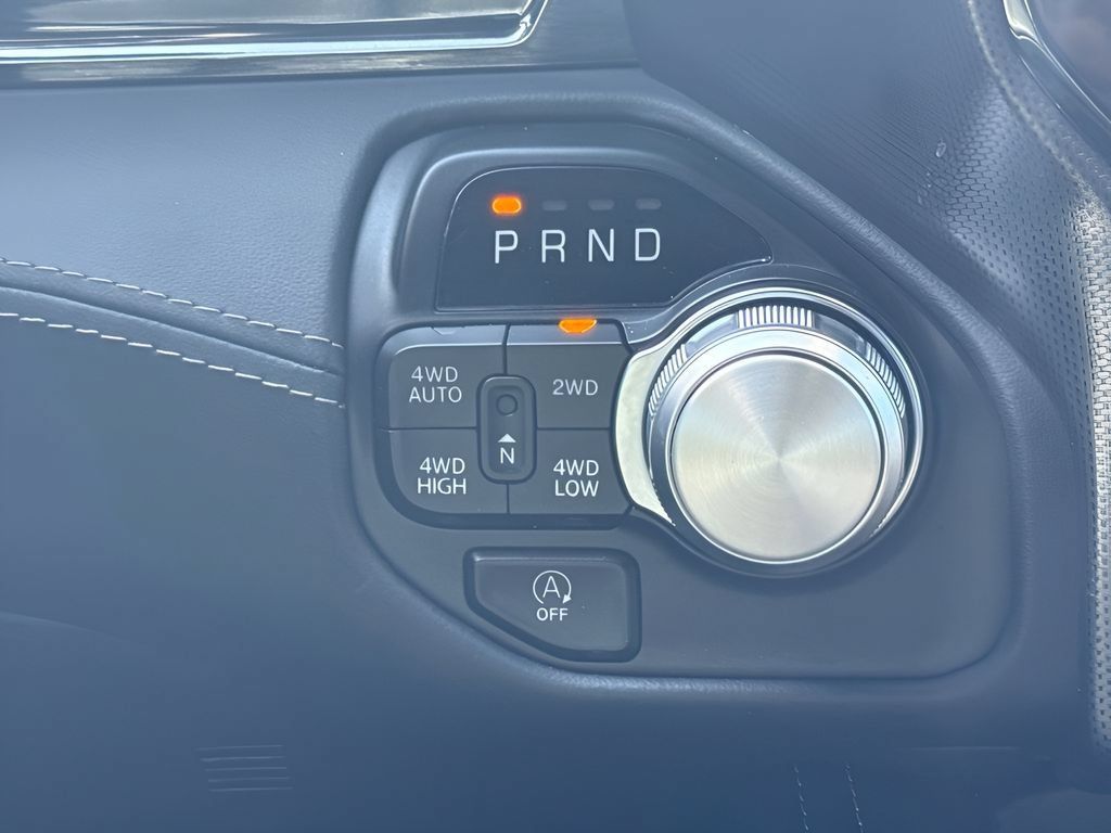 Used 2023 RAM 1500 Limited AWD/4WD image 11