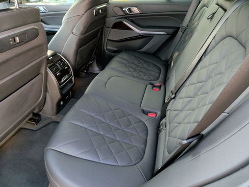 Certified 2024 BMW X5 xDrive40i w/ Premium Package image 39