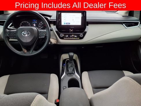 Used 2025 Toyota Corolla LE FWD image 16