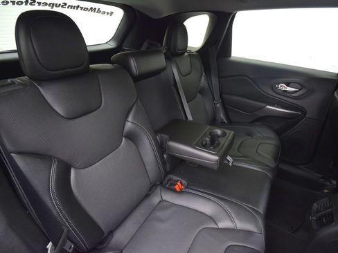Used 2022 Jeep Cherokee Latitude Lux AWD/4WD image 20