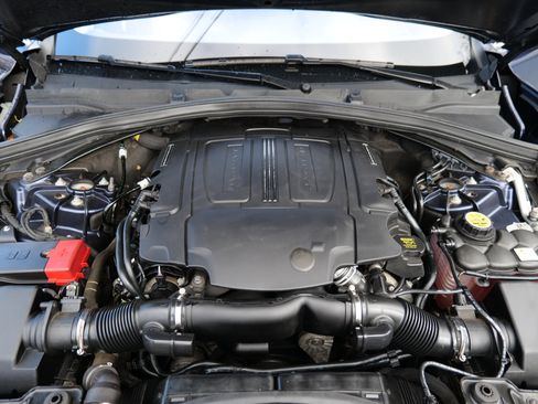 Used 2018 Jaguar F-PACE Prestige image 52