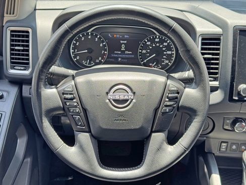 Used 2022 Nissan Frontier SV RWD image 19