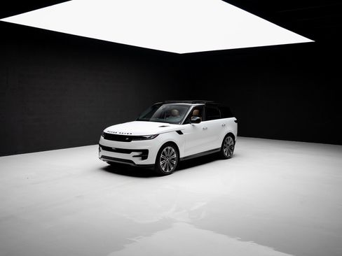 Used 2024 Land Rover Range Rover Sport SE image 77