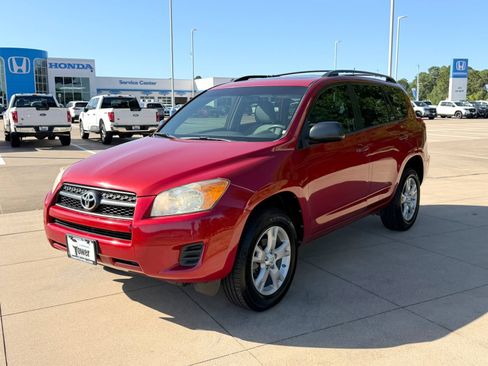 Used 2012 Toyota RAV4 FWD w/ Upgrade Value Pkg image 3