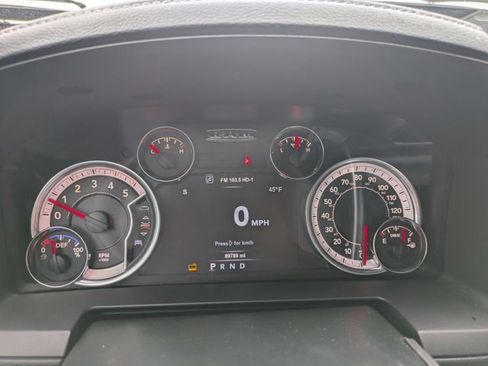 Used 2018 RAM 2500 Laramie w/ Convenience Group image 9