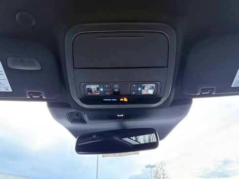 New 2026 Ford Explorer ST-Line w/ ST-Line Street Pack image 32